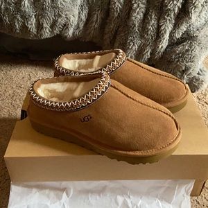 UGG Tasman Slipper